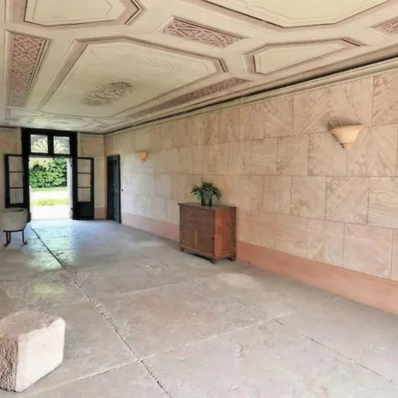 Apartment 1 Bedroom Cozy In Cola *
